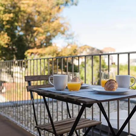 アパート Lovelystay - Primrose 2br Flat With Free Parking, Ac And Balcony *